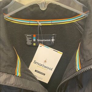 Smartwool Men's Black Jacket with Vibrant Trim half zip!